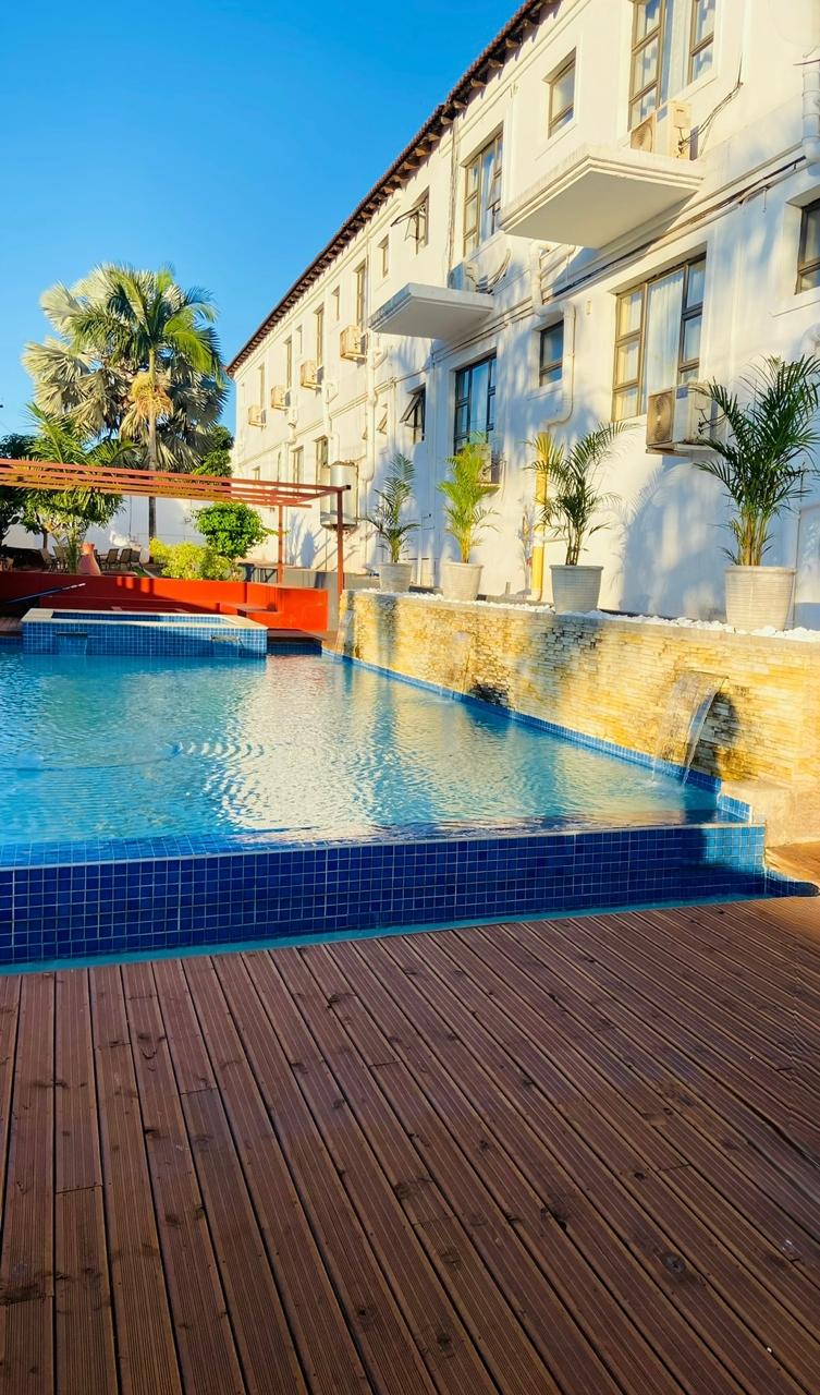 Muofhe Graceland Lodge – exterior 11